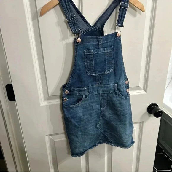 GUC Vanilla Star Girls denim overall dress. Size 12 big kid.One tiny paint stain - Picture 8 of 8